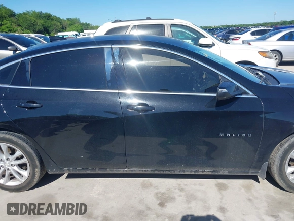 2018 Chevrolet Malibu LT with VIN 1G1ZD5ST2JF135052, listed as a IAAI auction lot 42088820 with 114,547 mi miles. Bid and sale history available at carsss.com. Image 13.