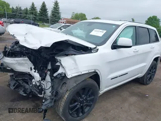 2018 Jeep Grand Cherokee Altitude with VIN 1C4RJFAG1JC202820, listed as a IAAI auction lot 42257958 with 86,117 mi miles and . Bid and sale history available at DreamBid. Image 2.