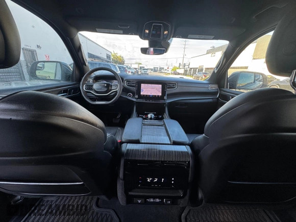 2024 Jeep Wagoneer Series II with VIN 1C4SJSBP8RS181555, listed as a Copart auction lot 64525595 with 19,105 mi miles and Clean title. Bid and sale history available at DreamBid. Image 14.