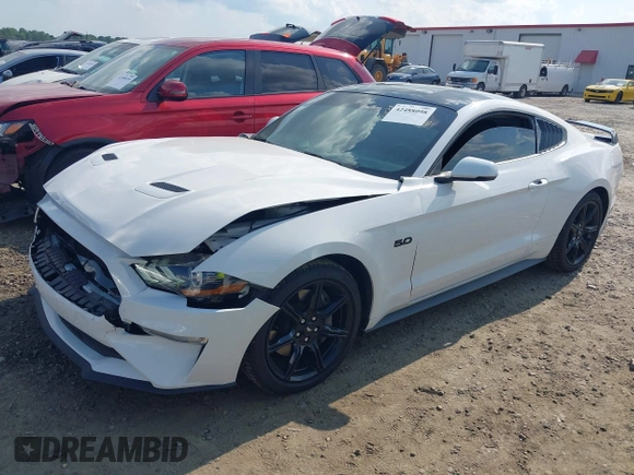 2020 Ford Mustang GT z VIN 1FA6P8CF5L5168721, wystawiony jako IAAI lot #42488098 z przebiegiem 53 983 mil mil oraz . Historia ofert i sprzedaży dostępna na DreamBid. Obrazek 2.
