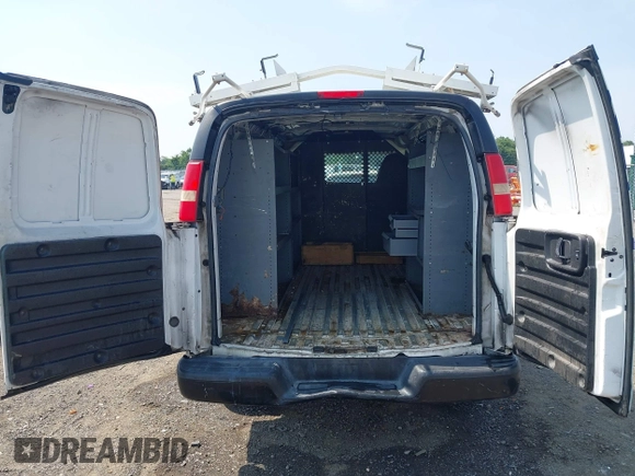 2015 Chevrolet Express Cargo с VIN 1GCWGFCF8F1104604, выставлен на аукционе IAAI как лот 42449161 с пробегом 276 501 миль миль и . История ставок и продаж доступна на DreamBid. Изображение 18.