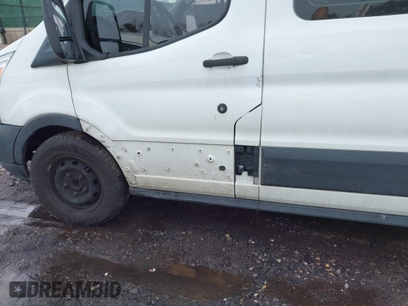 2019 Ford Transit Passenger XL with VIN 1FBAX2CM0KKA23414, listed as a IAAI auction lot 41414158 with 481,235 mi miles and . Bid and sale history available at carsss.com. Image 17.