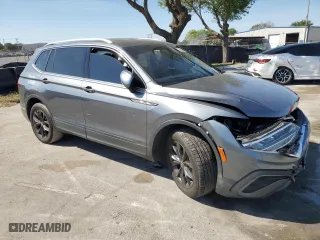 2022 Volkswagen Tiguan SE with VIN 3VV3B7AX8NM095733, listed as a Copart auction lot 50106095 with 18,368 mi miles and Salvage Title. Bid and sale history available at carsss.com. Image 4.