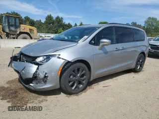 2020 Chrysler Pacifica Touring L Plus z VIN 2C4RC1EGXLR123048, wystawiony jako Copart lot #55900675 z przebiegiem 41 849 mil mil oraz Szkoda całkowita • Salvage title. Historia ofert i sprzedaży dostępna na DreamBid. Obrazek 1.
