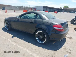 2006 Mercedes-Benz SLK 280 with VIN WDBWK54F86F102148, listed as a IAAI auction lot 42860504 with 128,388 mi miles and . Bid and sale history available at DreamBid. Image 3.