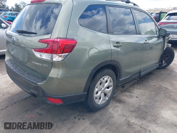 2021 Subaru Forester with VIN JF2SKADCXMH503539, listed as a IAAI auction lot 41725712 with 1 mi miles. Bid and sale history available at carsss.com. Image 4.