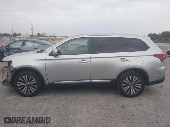 2020 Mitsubishi Outlander SE with VIN JA4AD3A38LZ025290, listed as a IAAI auction lot 41645284 with 81,044 mi miles and . Bid and sale history available at DreamBid. Image 15.