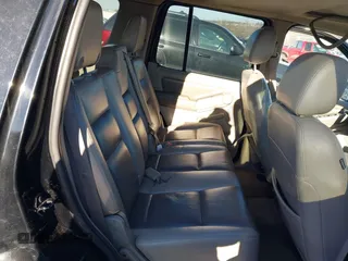 2006 Ford Explorer XLT with VIN 1FMEU73896ZA09638, listed as a IAAI auction lot 41452293 with 174,980 mi miles and . Bid and sale history available at DreamBid. Image 8.