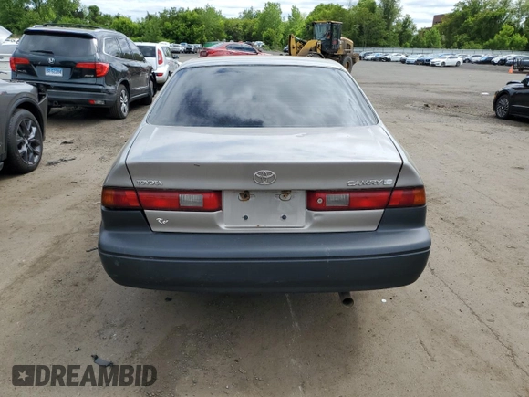 1999 Toyota Camry LE с VIN 4T1BG22K6XU404532, выставлен на аукционе Copart как лот 57449655 с пробегом 173 587 миль миль и Списание • Salvage title. История ставок и продаж доступна на DreamBid. Изображение 6.