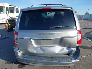 2015 Chrysler Town & Country Touring with VIN 2C4RC1BG3FR696320, listed as a IAAI auction lot 41826122 with 1 mi miles. Bid and sale history available at carsss.com. Image 17.