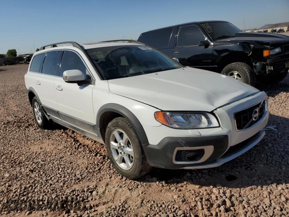 2013 Volvo XC70 3.2L with VIN YV4952BL7D1163530, listed as a Copart auction lot 74746084 with 98,045 mi miles and Salvage Title. Bid and sale history available at DreamBid. Image 4.