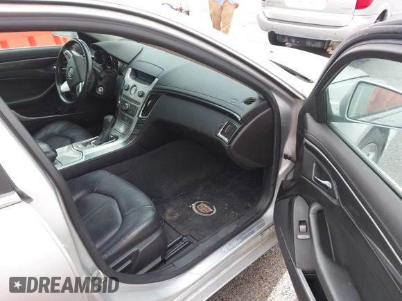 2009 Cadillac CTS AWD w/1SA with VIN 1G6DG577990155465, listed as a IAAI auction lot 41947102 with 1 mi miles. Bid and sale history available at carsss.com. Image 5.