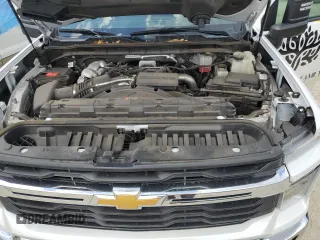 2024 Chevrolet Silverado 3500HD LT z VIN 1GC4YTEY3RF111582, wystawiony jako Copart lot #53868695 z przebiegiem 29 607 mil mil oraz Szkody całkowita. Historia ofert i sprzedaży dostępna na DreamBid. Obrazek 11.