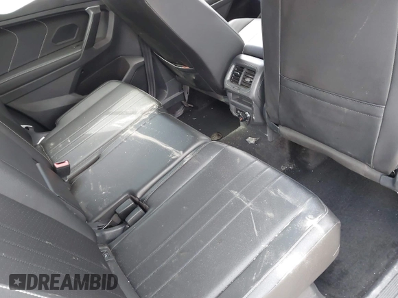 2023 Volkswagen Tiguan SE R-Line Black with VIN 3VVCB7AX1PM106543, listed as a IAAI auction lot 41784559 with 39,846 mi miles and . Bid and sale history available at DreamBid. Image 8.