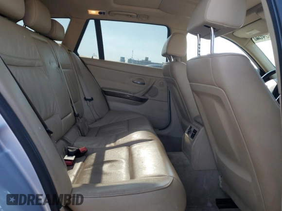 2011 BMW 3 Series 328i xDrive with VIN WBAUU3C58BA541919, listed as a Copart auction lot 85348464 with 197,538 mi miles and Salvage Title. Bid and sale history available at DreamBid. Image 10.