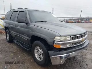 2001 Chevrolet Tahoe LT with VIN 1GNEK13T61J232455, listed as a IAAI auction lot 41208590 with 267,170 mi miles. Bid and sale history available at carsss.com. Image 1.