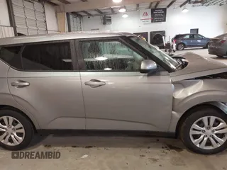 2023 Kia Soul LX with VIN KNDJ23AU3P7872000, listed as a IAAI auction lot 41065618 with 11,861 mi miles and . Bid and sale history available at DreamBid. Image 13.