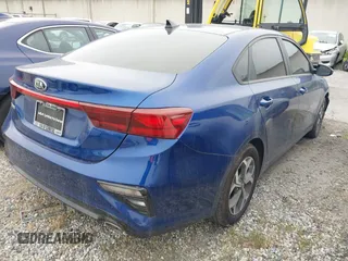 2021 Kia Forte LXS with VIN 3KPF24AD2ME386091, listed as a IAAI auction lot 41866112 with 42,430 mi miles. Bid and sale history available at carsss.com. Image 4.