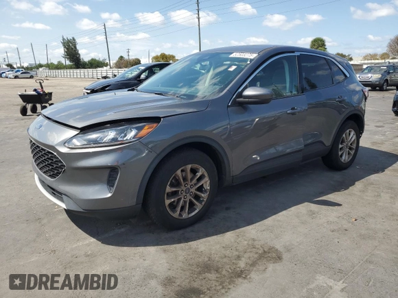 2021 Ford Escape SE with VIN 1FMCU0G67MUB34266, listed as a Copart auction lot 52503275 with 40,620 mi miles and Clean Title. Bid and sale history available at carsss.com. Image 1.