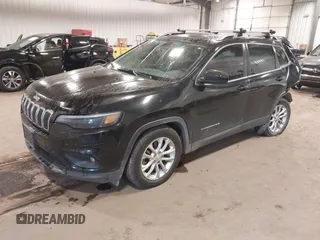 2019 Jeep Cherokee Latitude with VIN 1C4PJLCB7KD175755, listed as a IAAI auction lot 40954585 with 88,583 mi miles. Bid and sale history available at carsss.com. Image 18.