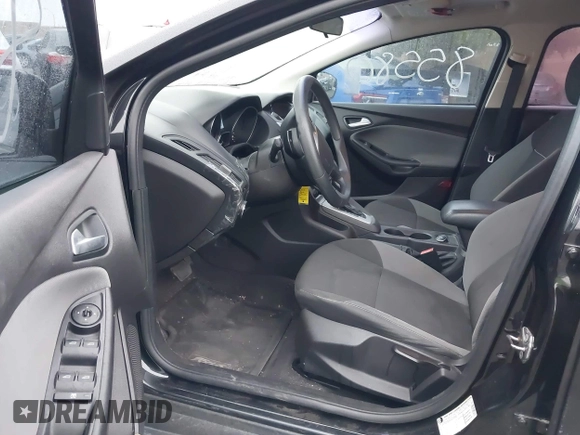 2013 Ford Focus SE with VIN 1FADP3K2XDL296376, listed as a IAAI auction lot 41885580 with 89,615 mi miles. Bid and sale history available at carsss.com. Image 5.