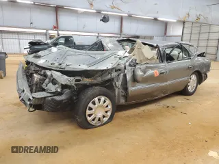 2000 Lincoln Continental with VIN 1LNHM97V1YY925599, listed as a Copart auction lot 43985935 with 0 mi miles and Salvage Title. Bid and sale history available at carsss.com. Image 1.