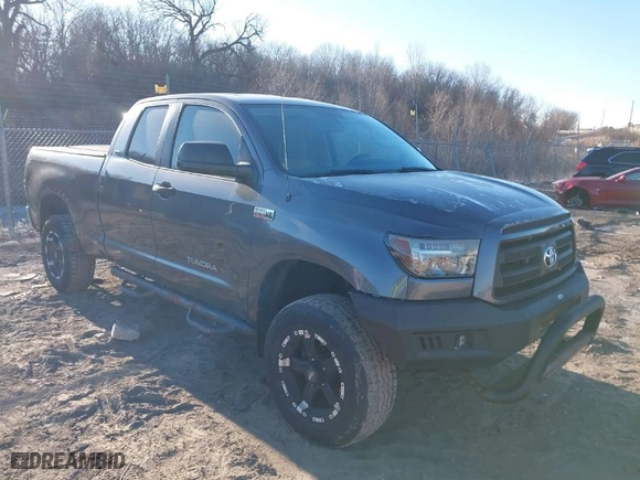 2013 Toyota Tundra 4WD Truck with VIN 5TFUW5F14DX283612, listed as a IAAI auction lot 41551592 with 198,271 mi miles. Bid and sale history available at carsss.com. Image 1.