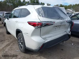 2023 Toyota Highlander L with VIN 5TDKDRBH6PS010219, listed as a IAAI auction lot 41816568 with 41,552 mi miles. Bid and sale history available at carsss.com. Image 3.