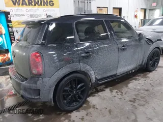 2016 MINI Countryman S z VIN WMWZC5C55GWU00739, wystawiony jako IAAI lot #41333148 z przebiegiem 74 259 mil mil oraz . Historia ofert i sprzedaży dostępna na DreamBid. Obrazek 4.