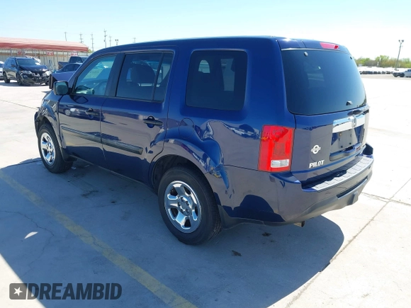 2015 Honda Pilot LX with VIN 5FNYF3H23FB007463, listed as a IAAI auction lot 41847626 with 151,732 mi miles and . Bid and sale history available at carsss.com. Image 3.