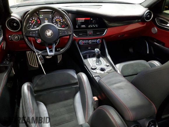 2017 Alfa Romeo Giulia with VIN ZARFAEAV6H7550942, listed as a Copart auction lot 48866585 with 25,634 mi miles and Salvage title. Bid and sale history available at DreamBid. Image 8.