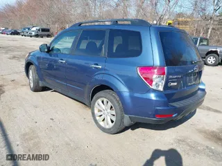 2012 Subaru Forester 2.5X Premium with VIN JF2SHADC9CH446294, listed as a IAAI auction lot 41933795 with 136,840 mi miles. Bid and sale history available at carsss.com. Image 3.