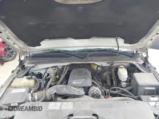 2007 Chevrolet Silverado 2500 with VIN 1GBHC24U57E123605, listed as a IAAI auction lot 42027406 with 201,311 mi miles. Bid and sale history available at carsss.com. Image 10.