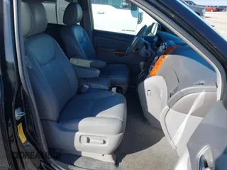 2009 Toyota Sienna XLE with VIN 5TDZK22C59S235573, listed as a IAAI auction lot 40885143 with 62,949 mi miles. Bid and sale history available at carsss.com. Image 5.