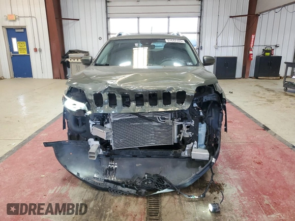 2020 Jeep Cherokee Altitude z VIN 1C4PJMLX0LD647894, wystawiony jako Copart lot #51682485 z przebiegiem 55 870 mil mil oraz Szkoda całkowita • Salvage title. Historia ofert i sprzedaży dostępna na DreamBid. Obrazek 5.
