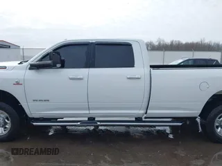 2019 Ram 2500 Big Horn with VIN 3C6UR5JL5KG703032, listed as a IAAI auction lot 41700190 with 90,215 mi miles. Bid and sale history available at carsss.com. Image 14.