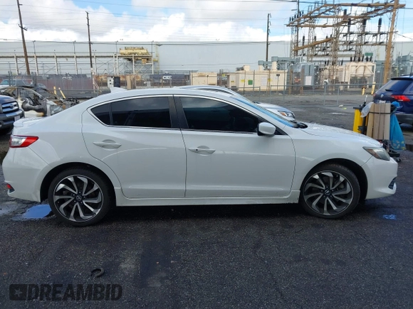 2016 Acura ILX w/Premium/A-SPEC Pkg with VIN 19UDE2F89GA004453, listed as a IAAI auction lot 41528673 with 105,156 mi miles. Bid and sale history available at carsss.com. Image 14.