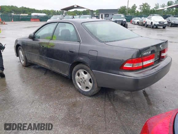 2000 Lexus ES 300 with VIN JT8BF28G7Y5091527, listed as a IAAI auction lot 42293721 with Not provided miles and . Bid and sale history available at DreamBid. Image 3.