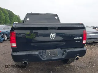 2014 Ram 1500 Express z VIN 1C6RR7KT9ES162080, wystawiony jako IAAI lot #42236759 z przebiegiem 147 216 mil mil oraz . Historia ofert i sprzedaży dostępna na DreamBid. Obrazek 17.