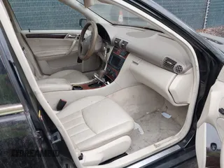 2007 Mercedes-Benz C 280 Luxury with VIN WDBRF92H77F911784, listed as a IAAI auction lot 41735959 with 156,800 mi miles and . Bid and sale history available at DreamBid. Image 5.