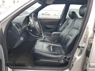 2000 Mercedes-Benz C 230 Kompressor with VIN WDBHA24G4YF929022, listed as a Copart auction lot 76266134 with 197,452 mi miles and Clean Title. Bid and sale history available at carsss.com. Image 7.