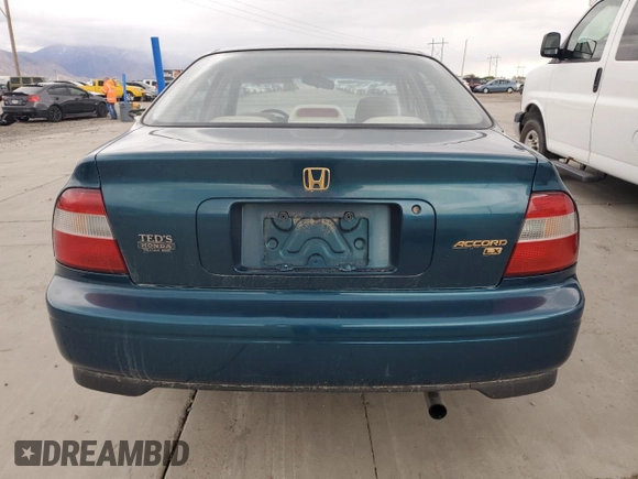 1995 Honda Accord LX with VIN JHMCD563XSC024970, listed as a Copart auction lot 77610084 with 194,640 mi miles and Salvage Title. Bid and sale history available at carsss.com. Image 6.