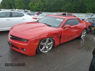 2011 Chevrolet Camaro 2LT z VIN 2G1FC1ED6B9206735, wystawiony jako Copart lot #58715995 z przebiegiem 99 229 mil mil oraz Szkoda całkowita • Salvage title. Historia ofert i sprzedaży dostępna na DreamBid. Obrazek 1.