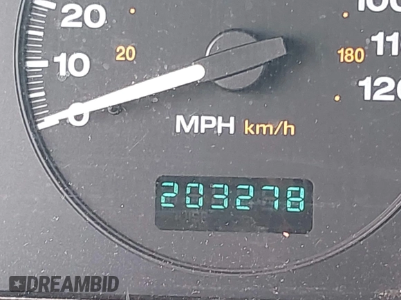 2004 Jeep Grand Cherokee Laredo z VIN 1J4GW48S34C399804, wystawiony jako IAAI lot #42163326 z przebiegiem 203 278 mil mil oraz . Historia ofert i sprzedaży dostępna na DreamBid. Obrazek 15.