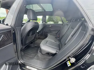 2021 Audi Q8 Premium Plus z VIN WA1EVAF12MD009515, wystawiony jako Copart lot #59317645 z przebiegiem 92 309 mil mil oraz Tytuł czysty. Historia ofert i sprzedaży dostępna na DreamBid. Obrazek 6.