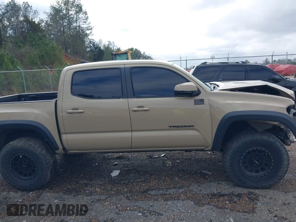 2017 Toyota Tacoma SR5 with VIN 5TFCZ5AN8HX076997, listed as a IAAI auction lot 41639530 with 93,328 mi miles and . Bid and sale history available at DreamBid. Image 14.