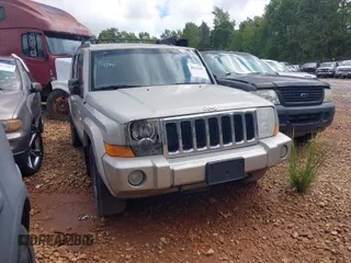2007 Jeep Commander Sport with VIN 1J8HG48P47C672667, listed as a IAAI auction lot 40423450 with 230,823 mi miles. Bid and sale history available at carsss.com. Image 1.