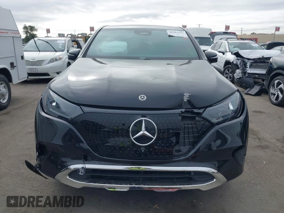 2024 Mercedes-Benz EQE 350+ z VIN 4JGGM2BB7RA054735, wystawiony jako IAAI lot #40903255 z przebiegiem Nie podano mil oraz . Historia ofert i sprzedaży dostępna na DreamBid. Obrazek 12.
