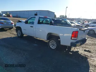2011 GMC Sierra 1500 Work Truck z VIN 1GTN1TEX8BZ108973, wystawiony jako IAAI lot #41401881 z przebiegiem 104 077 mil mil oraz . Historia ofert i sprzedaży dostępna na DreamBid. Obrazek 3.