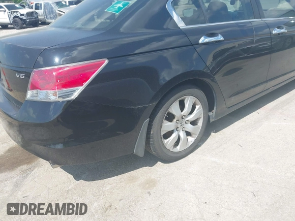 2010 Honda Accord EX-L z VIN 5KBCP3F8XAB006593, wystawiony jako IAAI lot #42275882 z przebiegiem 286 254 mil mil oraz . Historia ofert i sprzedaży dostępna na DreamBid. Obrazek 14.